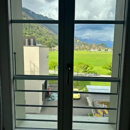 View Deluxe Ιντερλάκεν